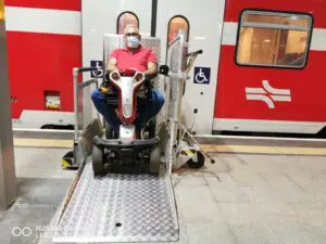 המלצות קלנועיות קיבוץ צרעה טיטן ברכבת